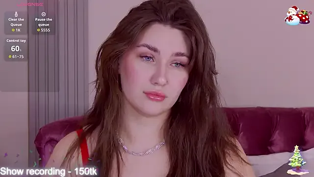 KiraBarlows on StripChat