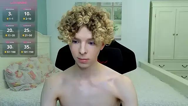 Kudi_Minnt from StripChat