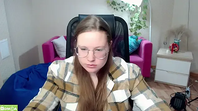 Freechat kuri_u on StripChat