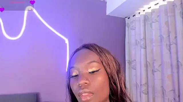 lanna_bx on StripChat 