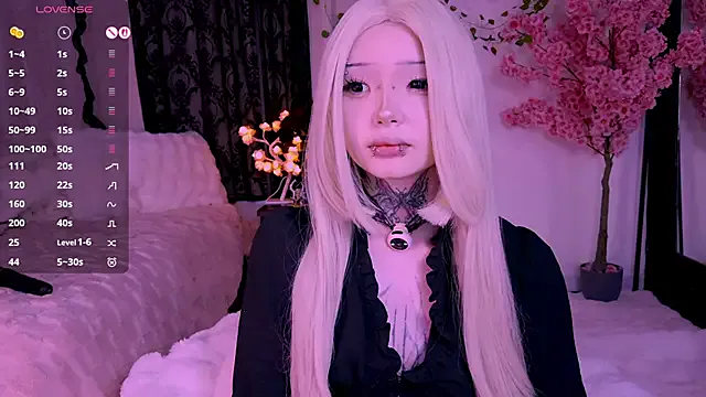 Lein_Bone — show tits