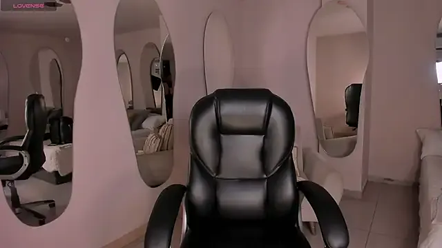 LexieWayne on StripChat