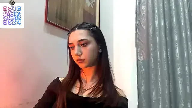 LinaMour on StripChat