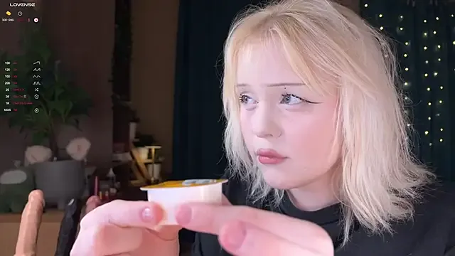 Freechat LisaLaas on StripChat