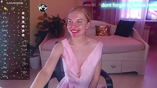 LiSinDoll on StripChat 