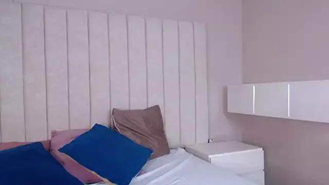 Littleolivia_ on StripChat 