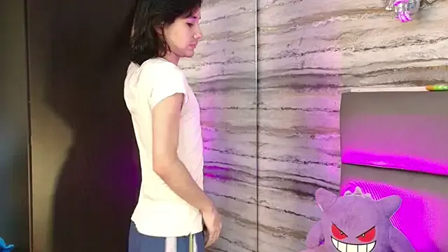 Lovers_21 on StripChat