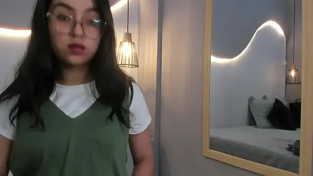 lucelly_15 on StripChat