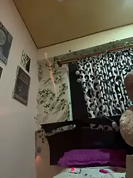 Freechat LucyRivera- on StripChat