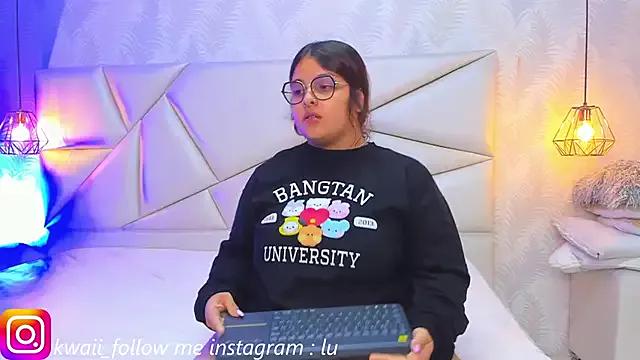 lulukawai16 on StripChat 
