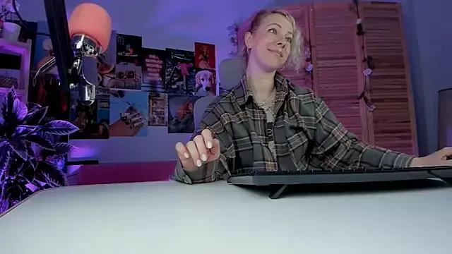 LylithSkye on StripChat 
