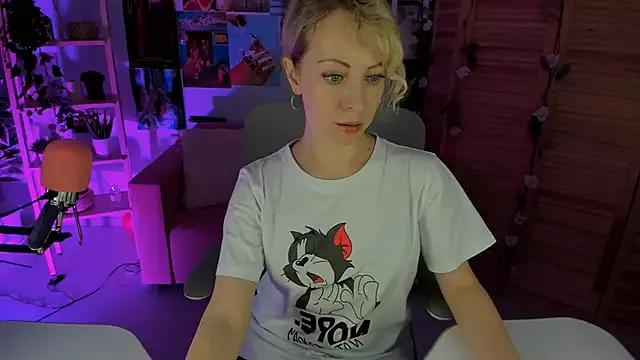 LylithSkye on StripChat 