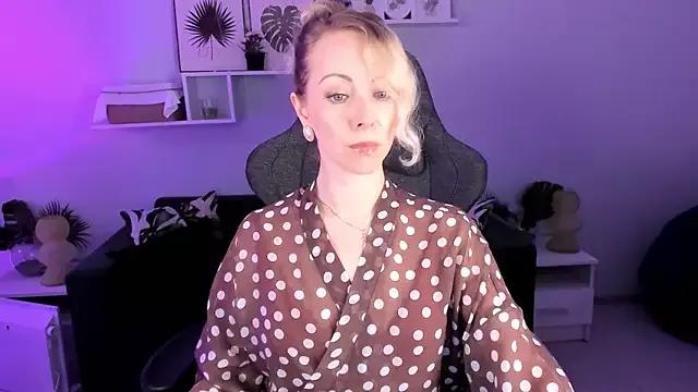 LylithSkye on StripChat 