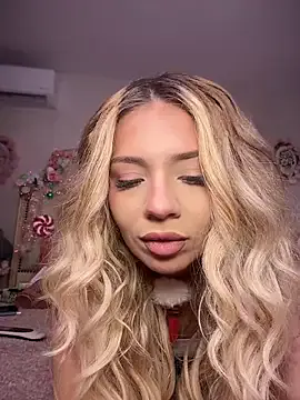 maddisonblush on StripChat