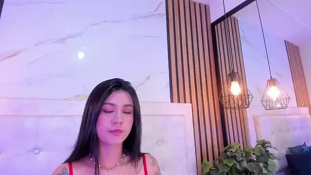 Madyson18 on StripChat