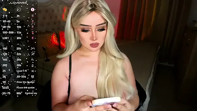 mariahmonroe on StripChat