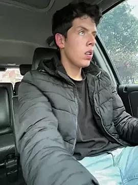 mattebret11 from StripChat