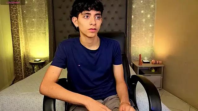 Matty_Sparkk on StripChat 