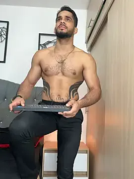 Maximiliano_ford on StripChat