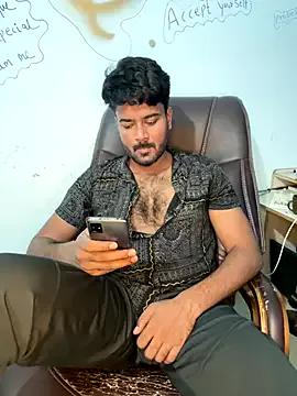 MeekBatgirl on StripChat 