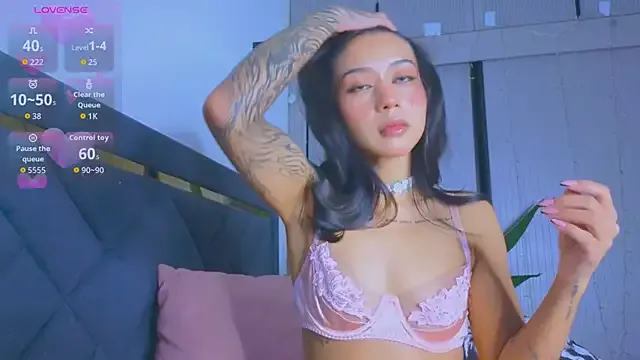 Mia_Tin on StripChat