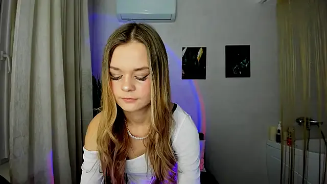 MidnighteAura on StripChat