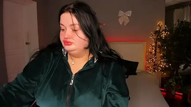 MonaSteele on StripChat