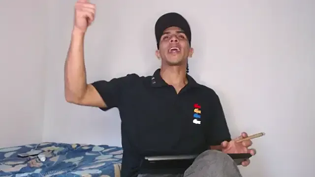 Monkey_uchiha777 on StripChat