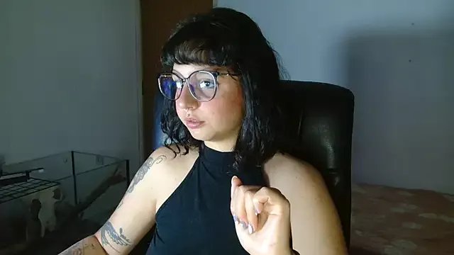 myamillor on StripChat 