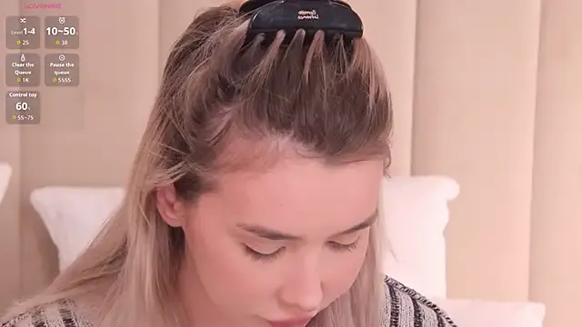 Nesolla on StripChat