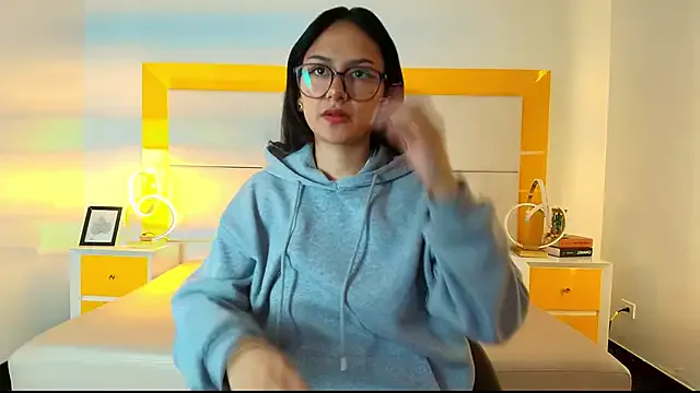 NiccolleHall — Sloppy blowjob