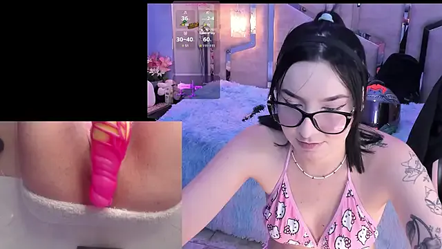 NicoleFerrel on StripChat