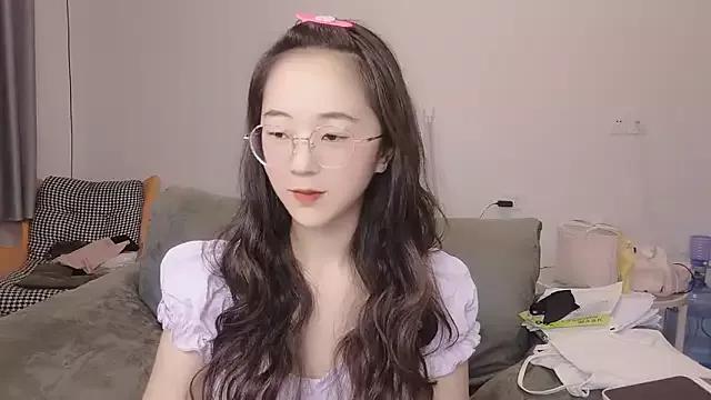 nini_a on StripChat
