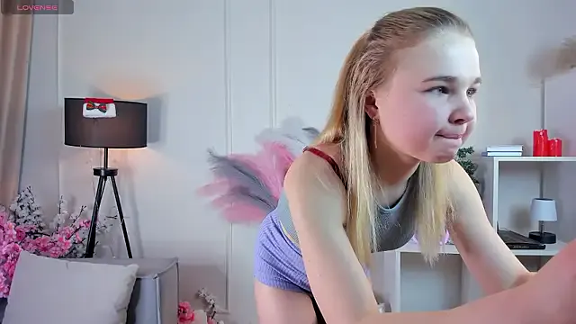 OdetteHarwick — lick my fingers close to cam like dick