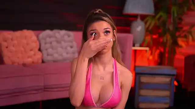 Freechat OdetteMason on StripChat