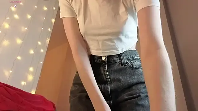 OhYumiYes on StripChat