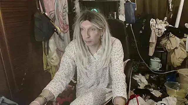 Ombeline1 on StripChat