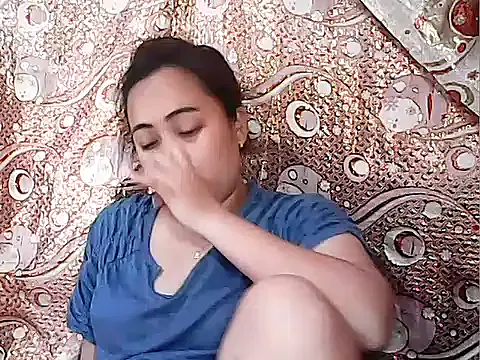 Pinay_Chubby20 on StripChat