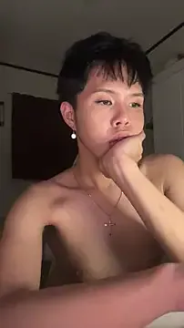 Freechat Plaxtique on StripChat