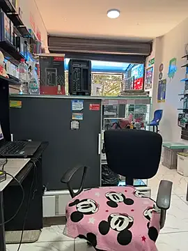 pregnant_sofii18 — show my sexy tits and rub public