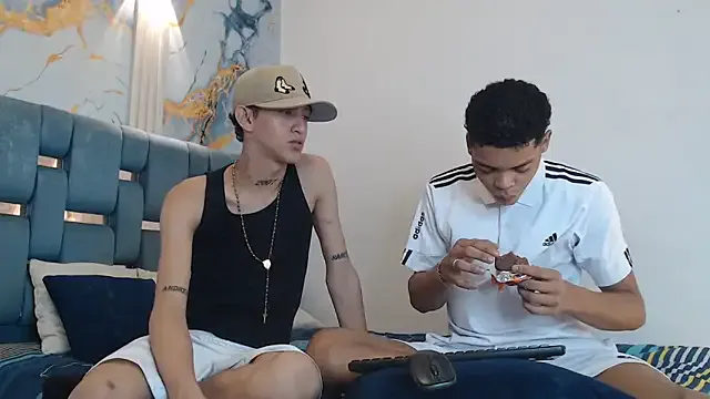 PRETTY_FEM — SHOW CUM