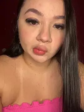 QueenYumi on StripChat 