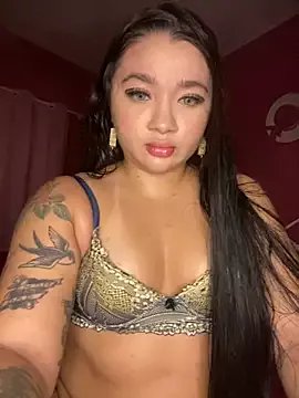 QueenYumi on StripChat 