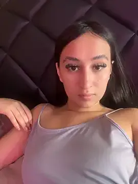 Freechat RAKEL37 on StripChat