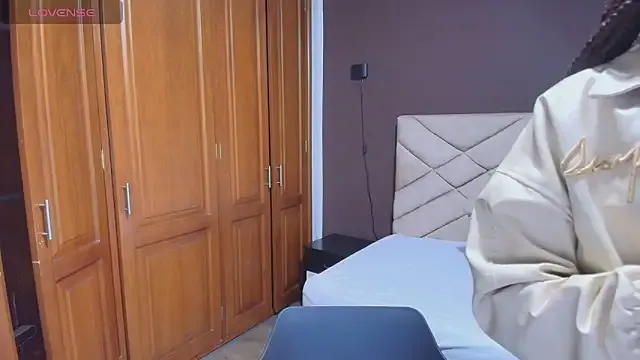 Freechat Raquel_jones on StripChat