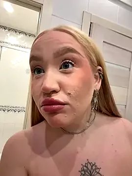 RollDolls on StripChat 