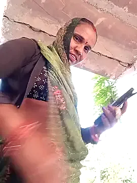 Freechat Rubi12A on StripChat