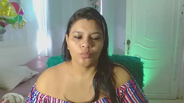 Selenna01 on StripChat 