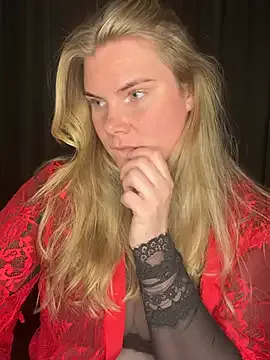 SexyBlondJoanna on StripChat