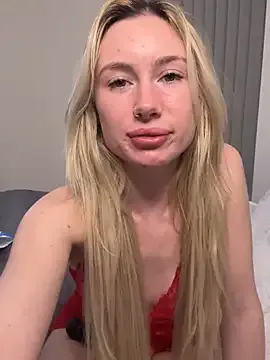 SexySaraxxoo on StripChat